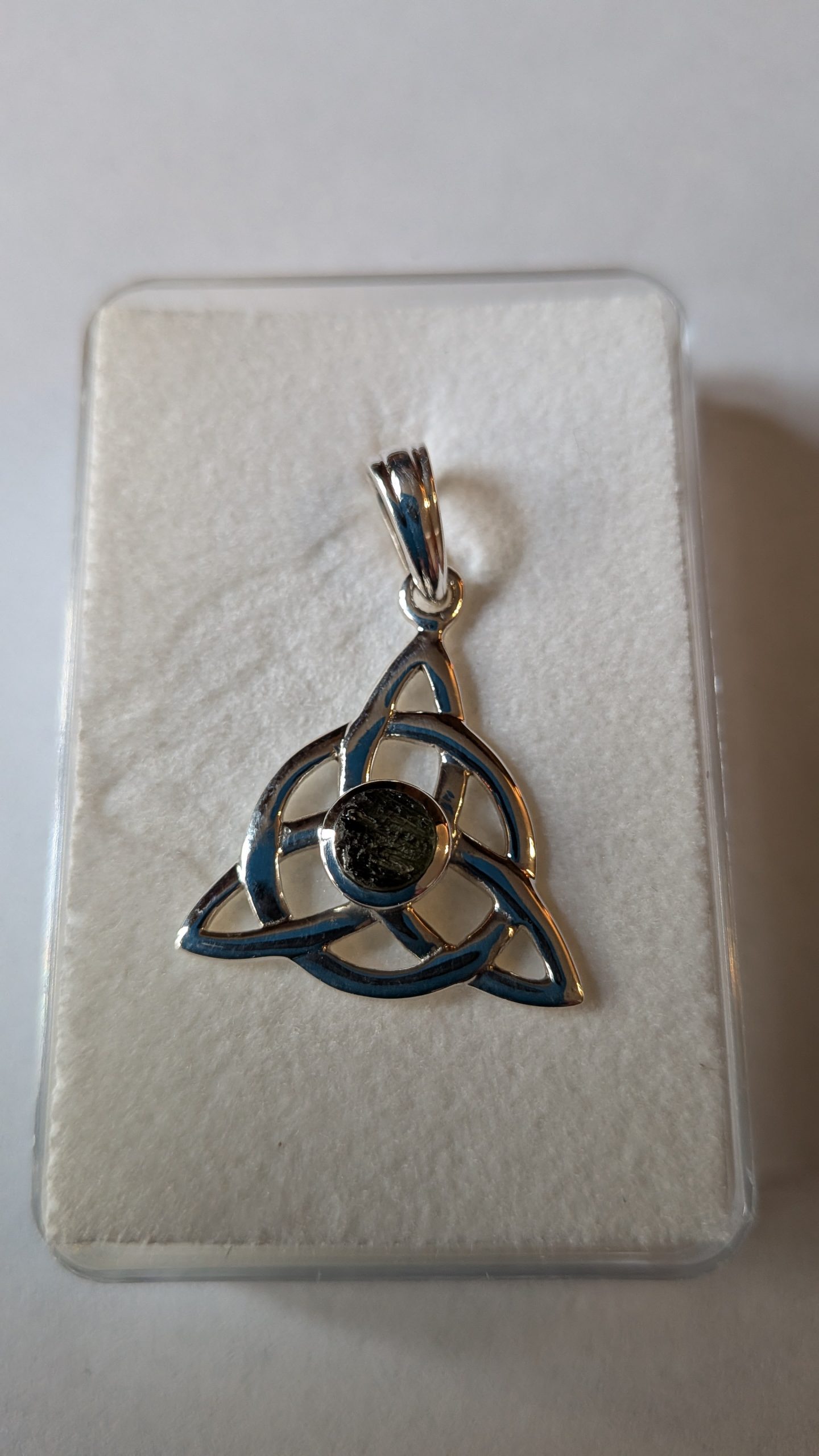 Moldavit Triskele in Silber